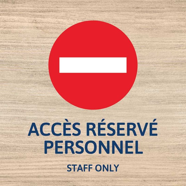 Accès réservé au personnel