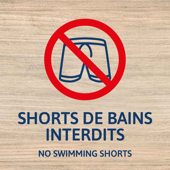 Short de bain interdit