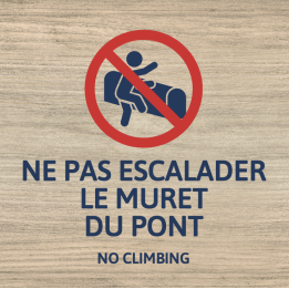 Panneau Interdiction d'escalader le muret du pont
